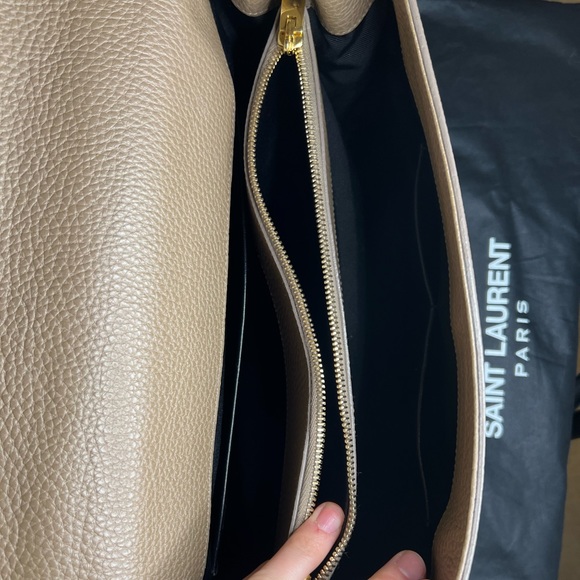 Saint Laurent tan bag like new - Picture 10 of 13